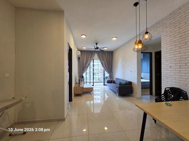 Bay Point @ Country Garden Danga Bay 1