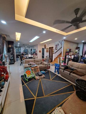 2 Storey Bungalow House for Sales Aman Perdana Klang Fully Renovated 1