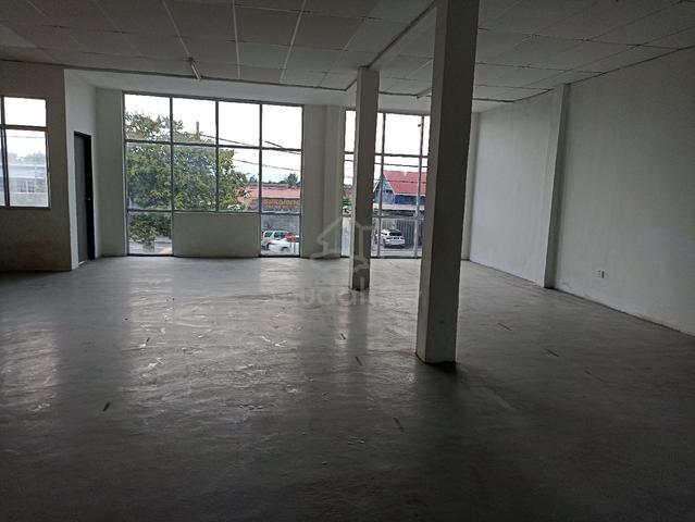 1st Floor Corner Shop Lot / Office Space For Rent 1