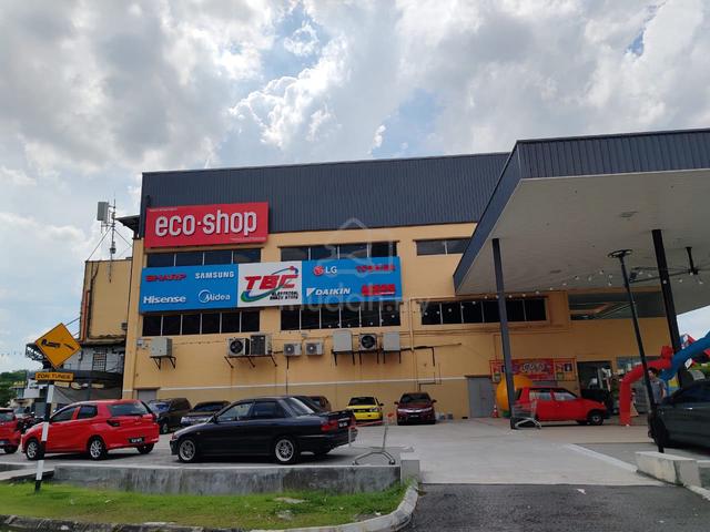 Hot ! Shah Alam Seksyen 18 shop near plaza akasia ole2 school houses 1