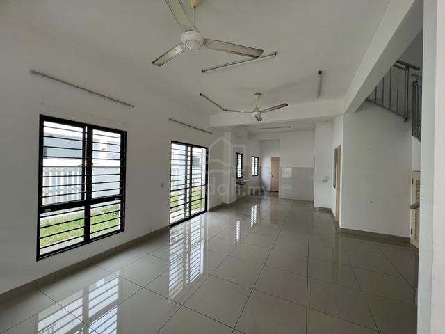 3 storey Link house at Setia Utama ,setia alam Shah Alam 1