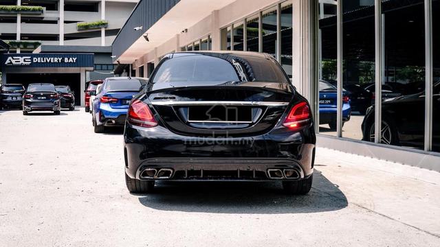 Mercedes Benz C200 2.0 AMG CONVERT C63 F.LIFT 2021 - 4