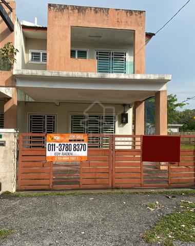 Rumah Teres 2 Tingkat Lot Tepi di Taman Rapat Permai untuk Dijual! 1