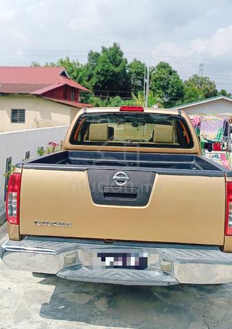 2010 Nissan NAVARA 2.5 CALIBRE (A) - 2
