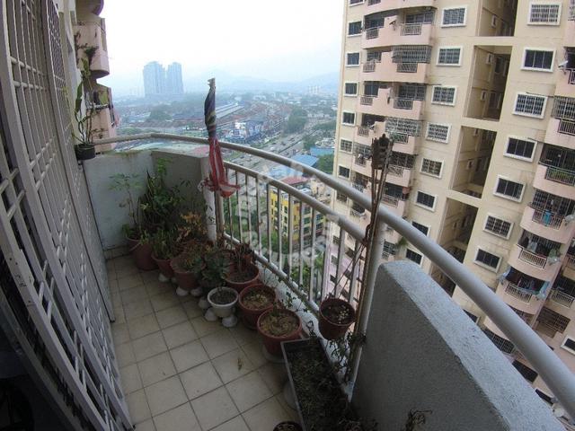 Sri gotong apartment