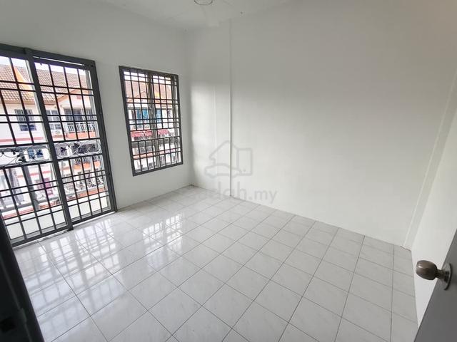 Park Avenue (Tampoi Indah) 1