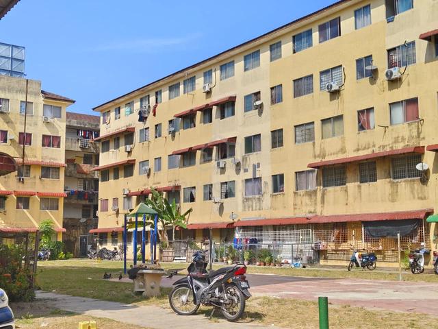 Taman Pantai Bersih 1