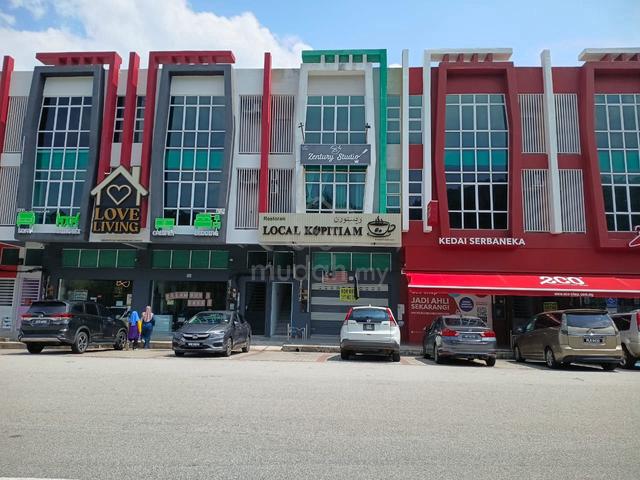 SEMAMBU Shop lot for rent 1