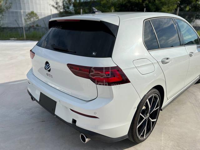 PROMO Volkswagen GOLF GTI MK8 2.0T HUD 19"RIMS - 4