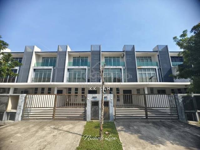 (FULL LOAN) 3 Storey House Bangi Avenue Seri Putra Bandar Puteri Bangi 1