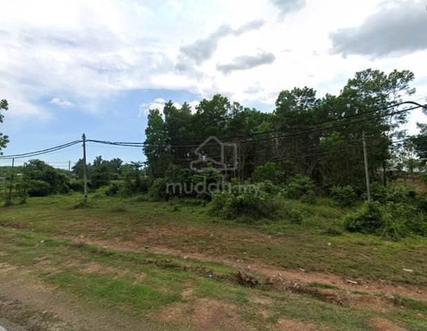 Land For Rent Beside Highway at Bukit Kayu Hitam 1
