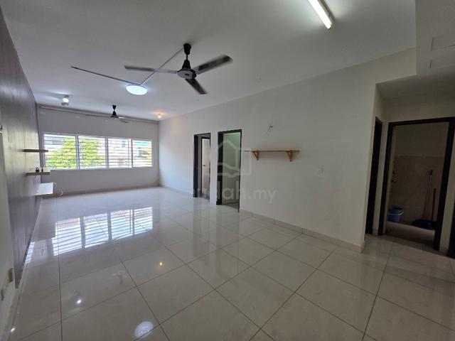 [Cash Back 28k] Townhouse Taman Saujana Suria Prima Saujana Kajang 1