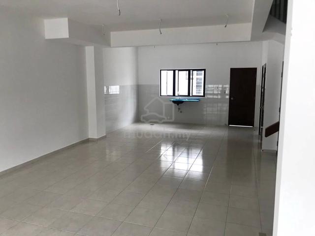 For rent setia permai 2 setia alam double storey partially furnished 1