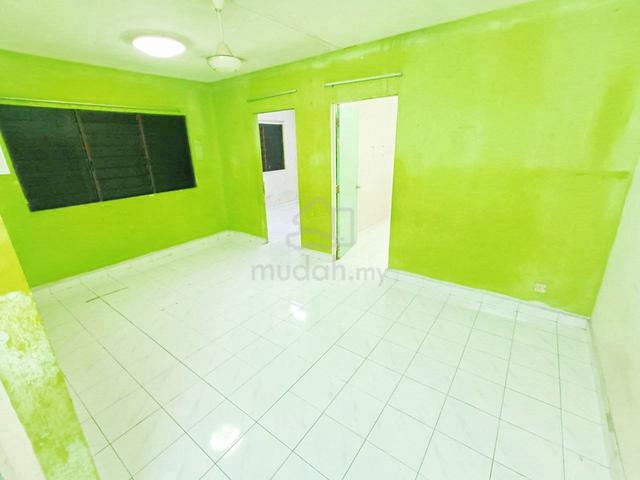Flat PKNS Seksyen 8 Shah Alam 1