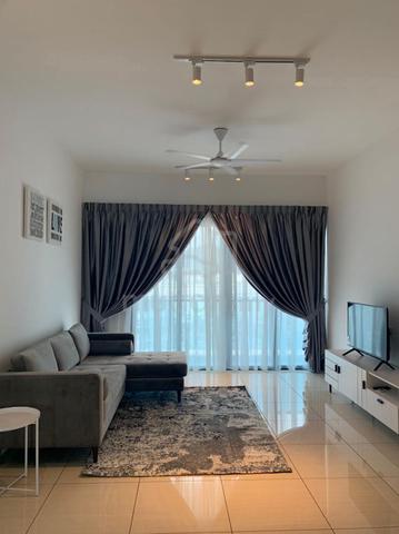Queens Residences Q1 @ Queens Waterfront 1