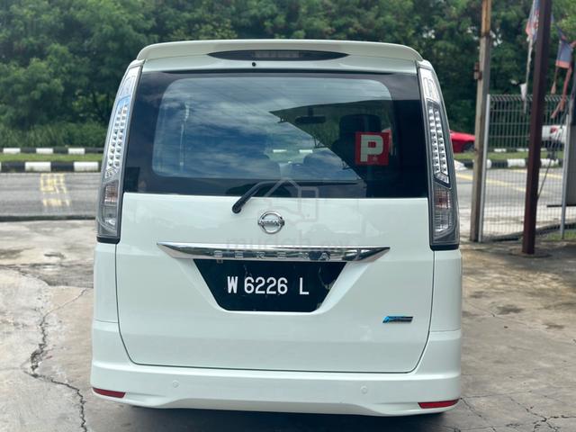 2013 Nissan SERENA 2.0 S-HYBRID HIGHWAY STAR - 4