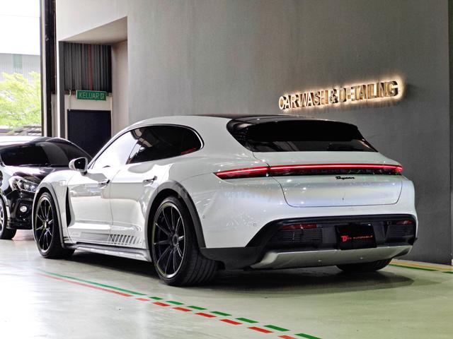 2021 Porsche TAYCAN 4 (A) Taycan Cross Turismo 4 - 2