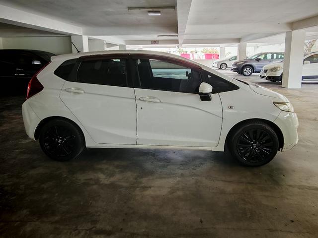 2016 Honda JAZZ 1.5 S (A) - 4