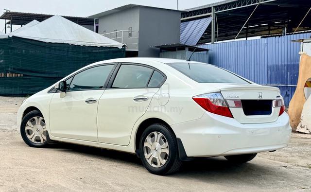 TRUE 2013 Honda CIVIC 1.5 (HYBRID) (A) LOW MILEAGE - 2
