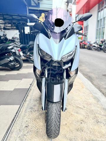 Carousel Image Selected