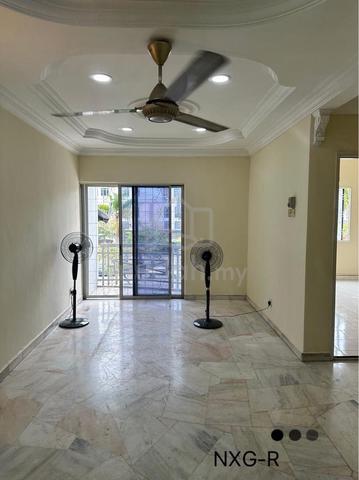 Pelangi Court 1