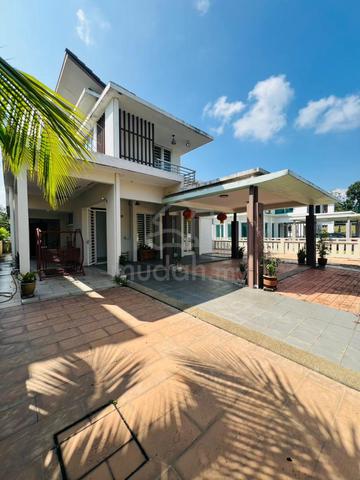 Fully Renovated & FUrnished Semi D at Bandar Enstek For Sale 1
