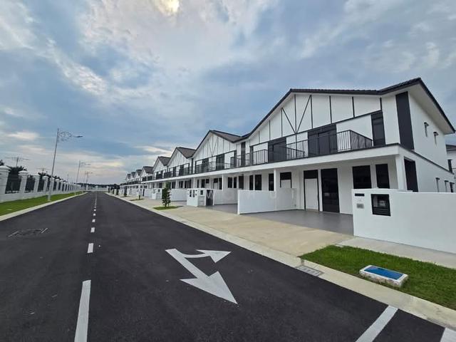 [Cash Back 108k] Nilai Sepang 24x70 Double Storey (Move in 2027) 1