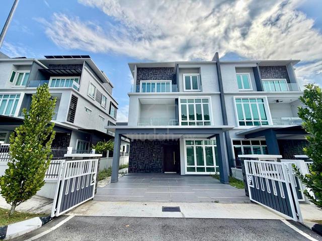 Greenery View & Private Lift 3 Storey Semi-D TTDI Heights Residence KL 1