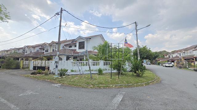 (RUMAH CANTiK) CORNER LOT BANGI SEKSYEN 4 1
