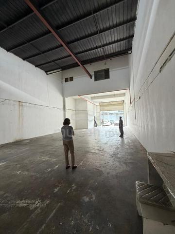 1.5-Sty Terrace Factory (30x80) Selesa Jaya, Balakong, Seri Kembangan 1
