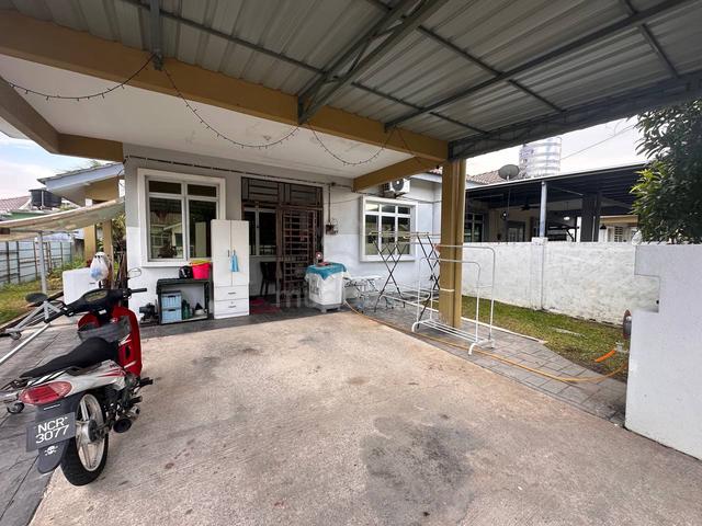 Renovated - 1sty Semi-D Taman Desa Indah Putera, Salak Tinggi Selangor 1