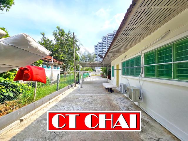 L/A: 10,856sqft 1-STY BUNGALOW JALAN PANTAI MOLEK, TANJUNG TOKONG 1