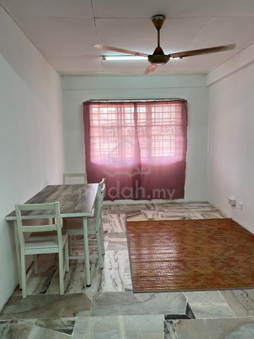 Flat PKNS Seksyen 7 Shah Alam 1