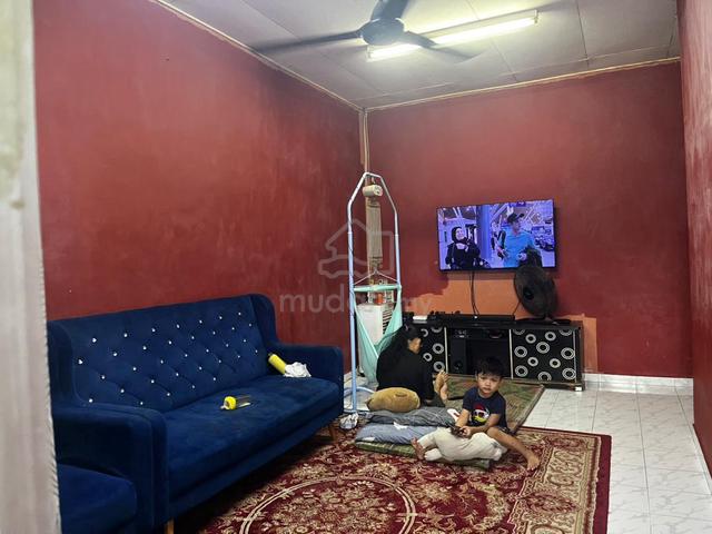 single storey Terraced House At Taman Sri Saujana For Sale 1