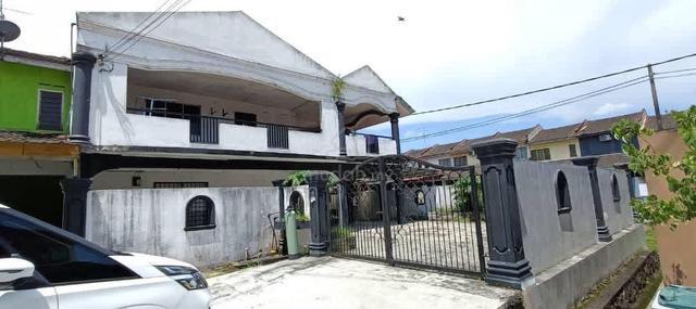 Double Storey Kota Masai 5B3B Corner Freehold 2900sqft 1