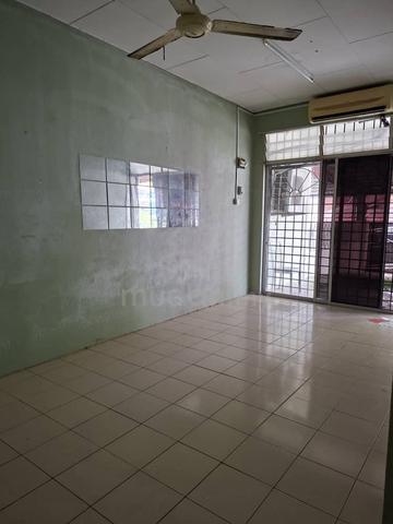 Rumah setingkat Taman Intan Perdana, Port Dickson, Negeri Sembilan 1