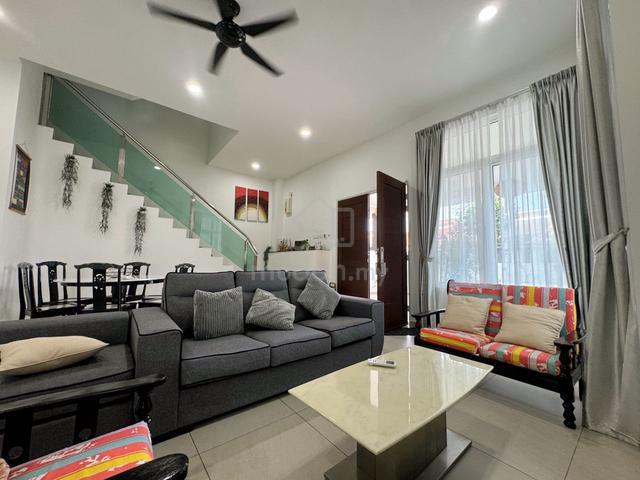 Bukit Senjuang 3 Storey Semi D Freehold Fully Renovated and Extended 1