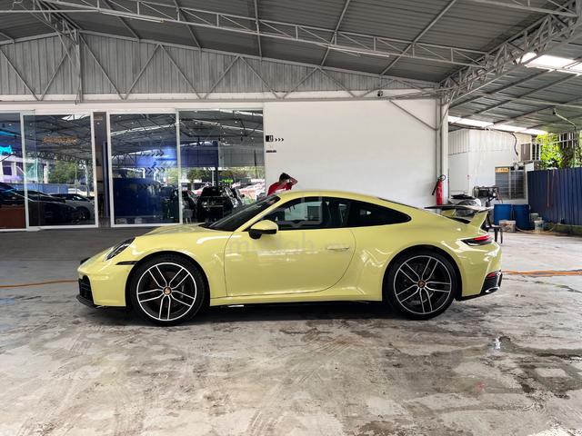 2025 Porsche 911 3.0 CARRERA FACELIFT (A) - 3