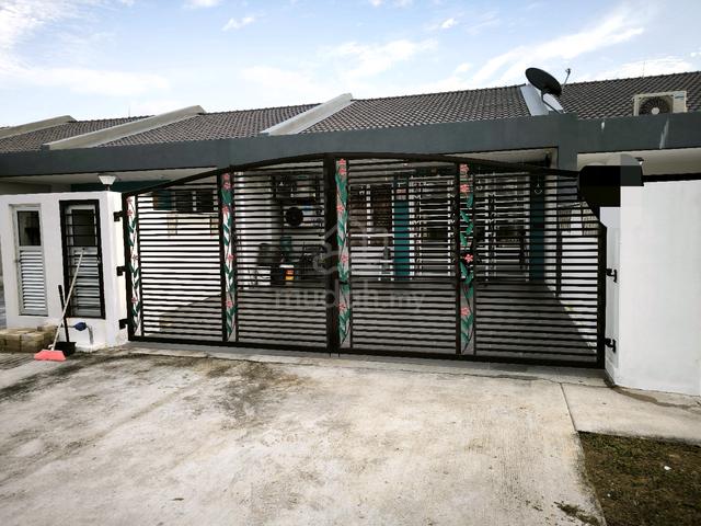 FOR SALE - SINGLE STOREY HOUSE - AMALIA 2, BANDAR SERENIA, DENGKIl 1