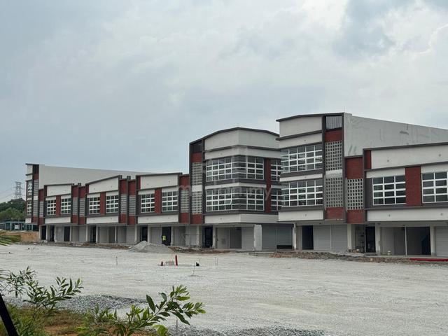 Temu, Elmina | Warehouse / Factory | RM25K | For Rent 1