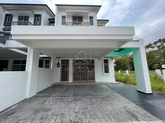 Renovated Corner Lot 2.5 Storey Terrace, Kepayang Heights Seremban. 1