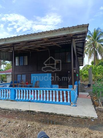 Rumah Kampung 2 Tingkat Untuk Di Sewa – LUAS & TENANG! 1