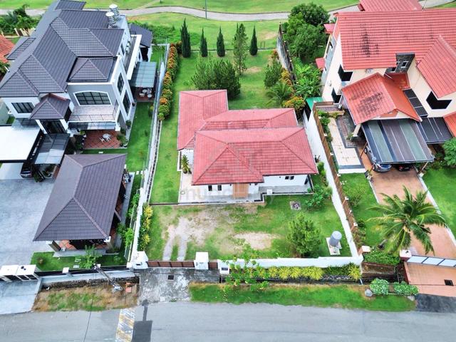 Single storey bungalow (BIG Land) Bangi Golf,  Bandar Baru Bangi 1