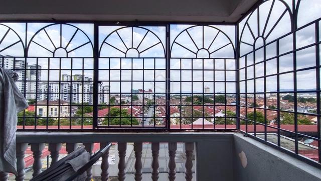 Plaza Indah 1