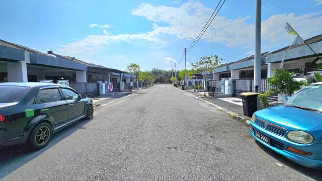 Teres Setingkat Permatang Permai Sitiawan Untuk Dijual 3