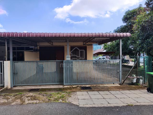 Rumah Belakang Hosp Sultanah Bahiyah 1