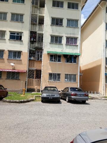 Taman Tasik Flat Air  Keroh Melaka 1