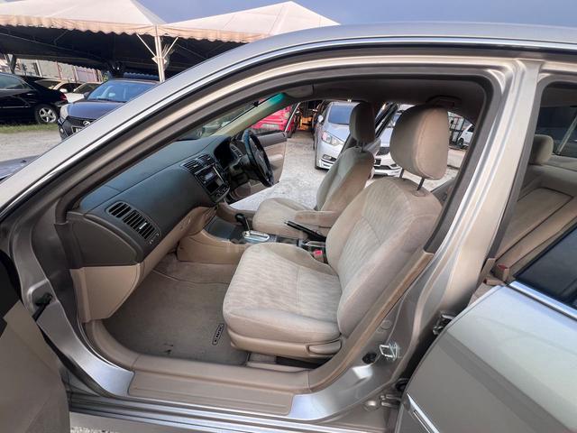 2004 Honda CIVIC 1.7 VTEC (A) - 4