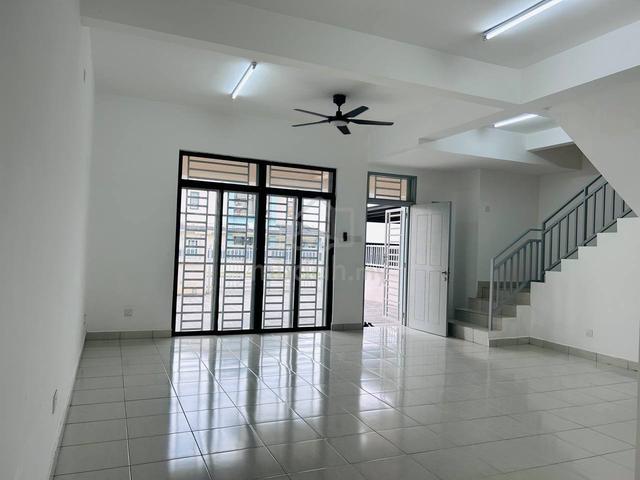 Impian Jaya @ 2 Storey / Skudai / Senai / Kulai / 3bed 3bath / Limited 1