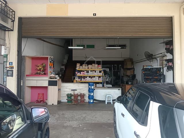 Single Sty Terrace Taman Perindustrian Puchong Utama 1